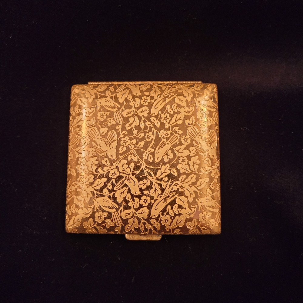Antique make up compact